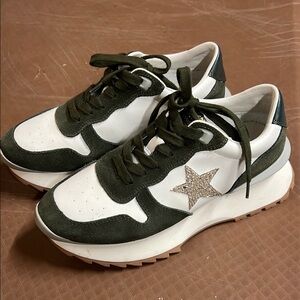 Vintage Havana Amelia White and Green Platform Sneakers